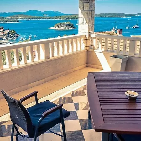 Jules Apartment Hvar Town